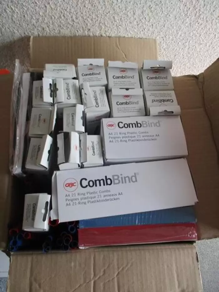 GBI CombBind / große Kiste für Spiral-Bindungen zum wieder öffnen
