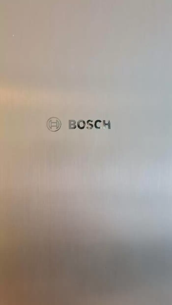 199€ Bosch Kühl- und Gefrierschrank Serie 4 in einem guten Zustand